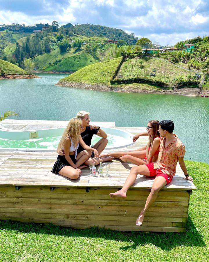 Aw Guatape Glamping Resort Экстерьер фото